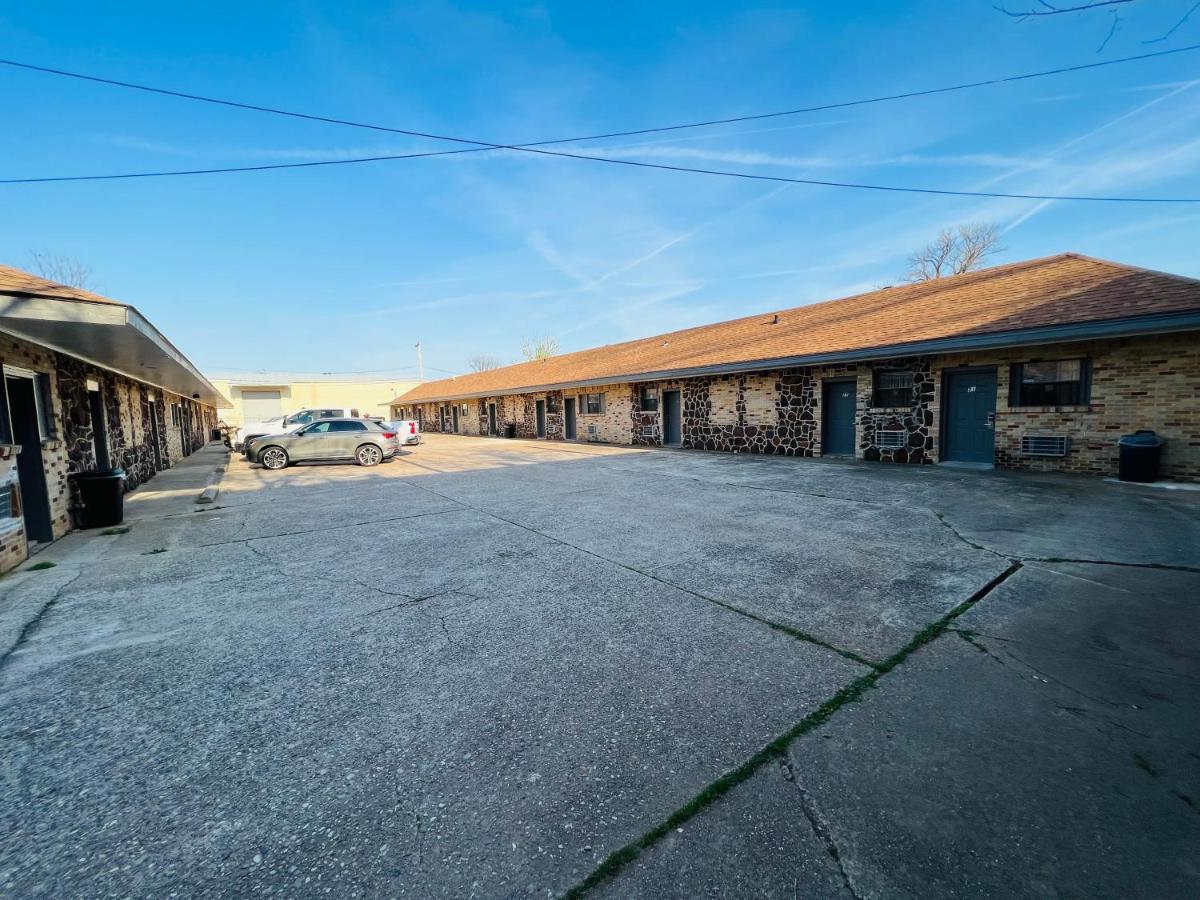 Deluxe Inn Bossier City Exterior photo