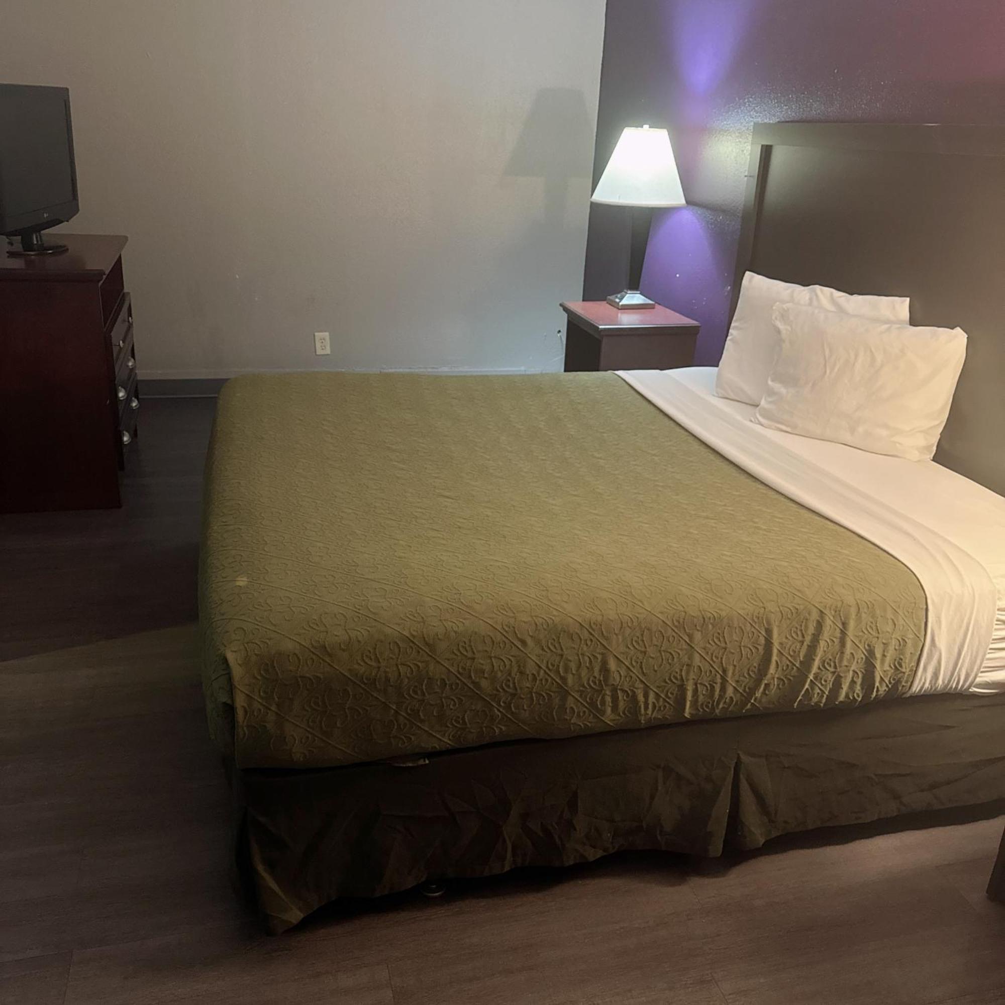 Deluxe Inn Bossier City Exterior photo