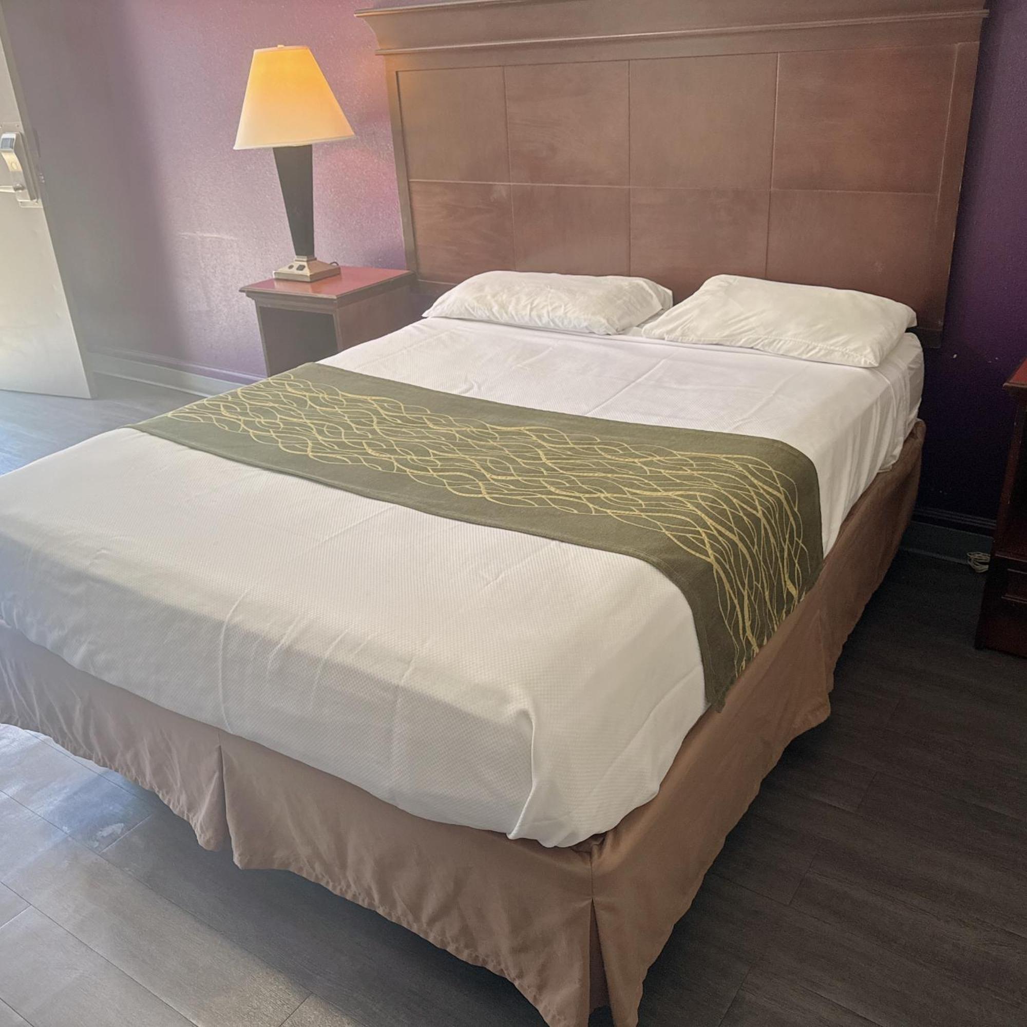 Deluxe Inn Bossier City Exterior photo